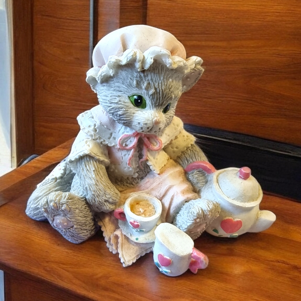 Calico Kittens Cat Figurine 625981 "Tea & You Hit The Spot" Vintage 1993